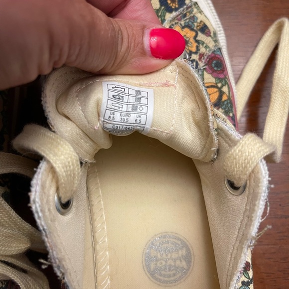 Rocket Dog Floral Canvas sneakers - Picture 7 of 11